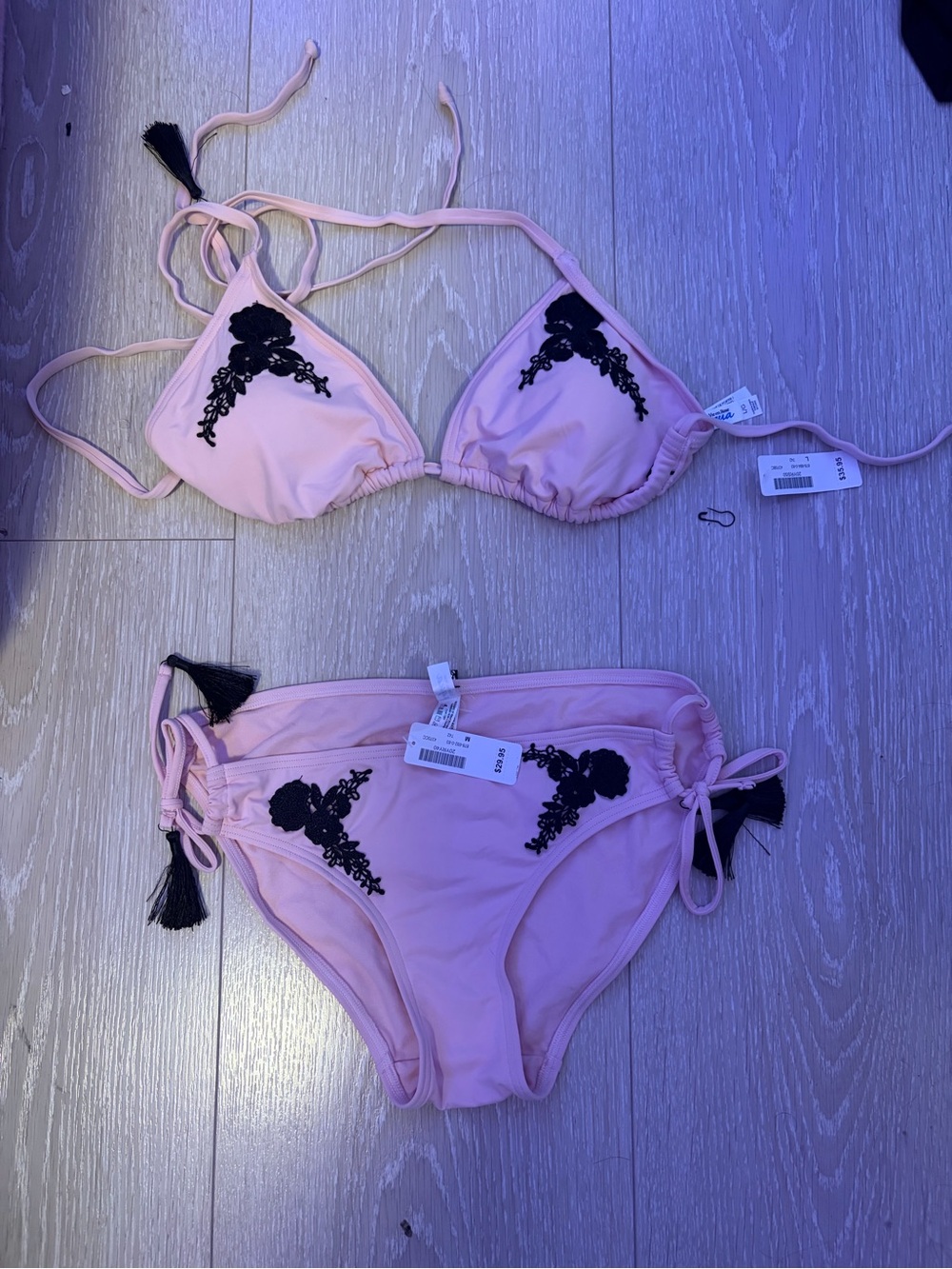 NWT La Vie en Rose floral applique bikini set
